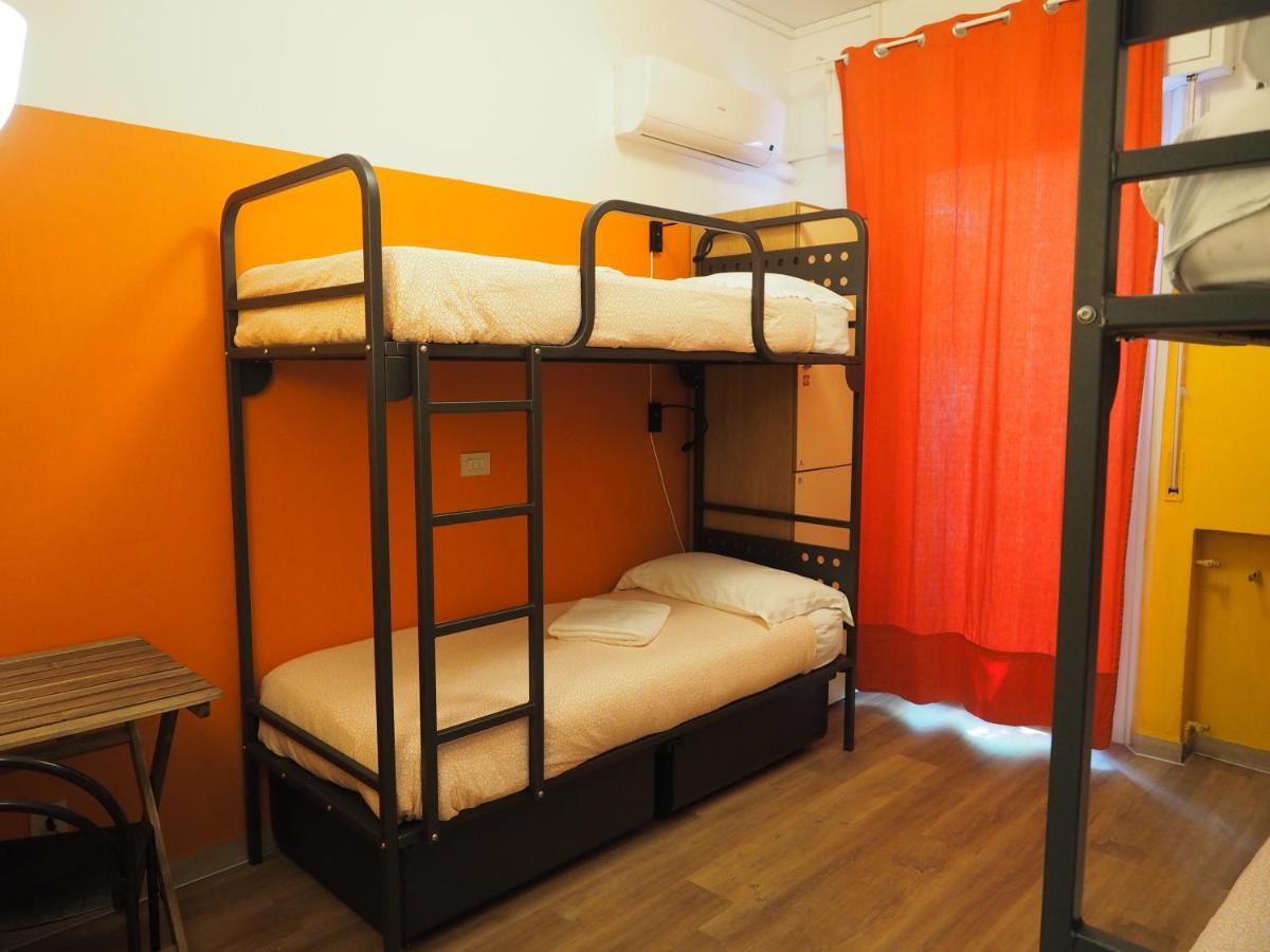 Sunflower Beach Backpacker Hostel & Bar Rimini Exterior foto