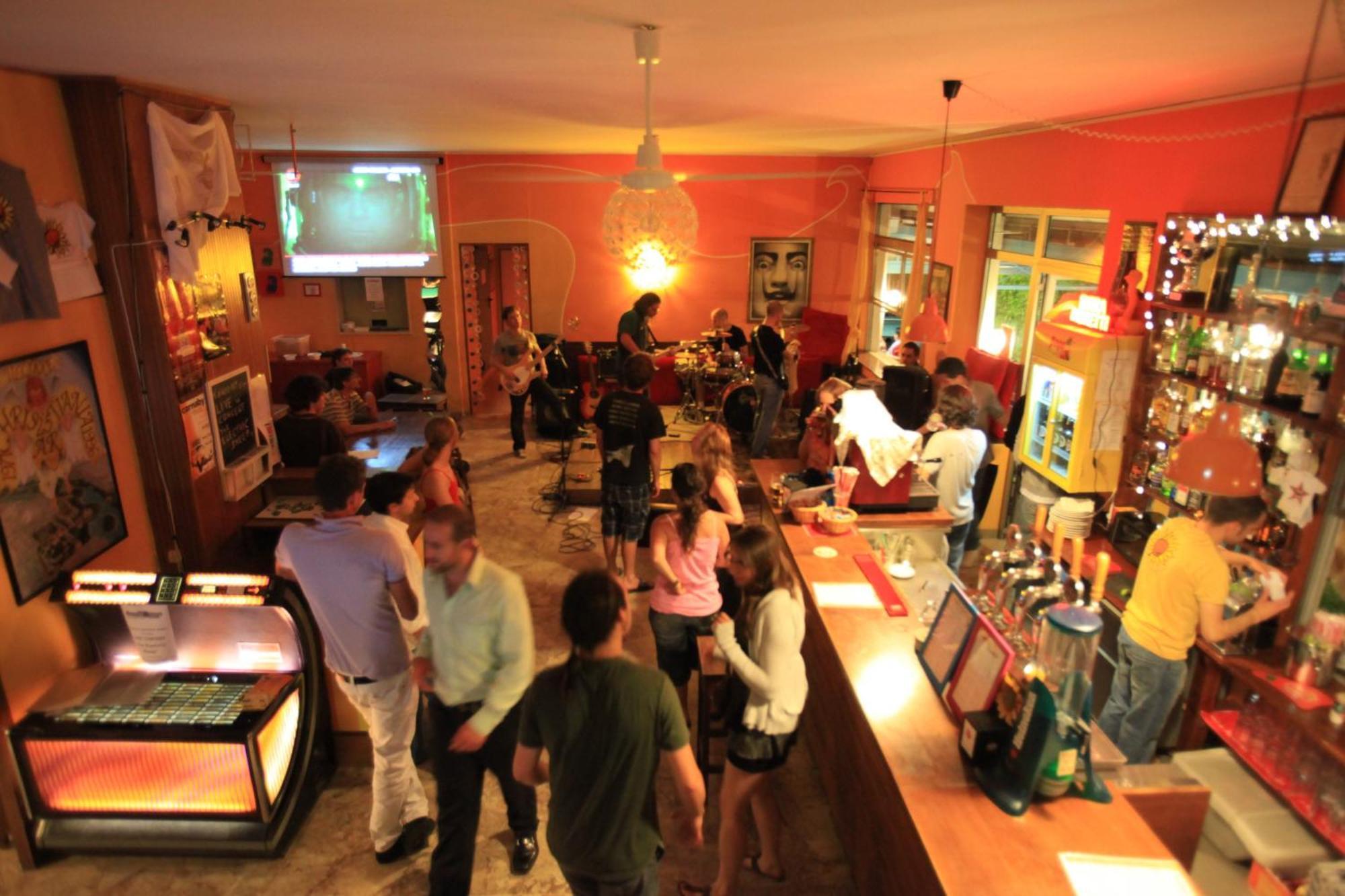Sunflower Beach Backpacker Hostel & Bar Rimini Exterior foto