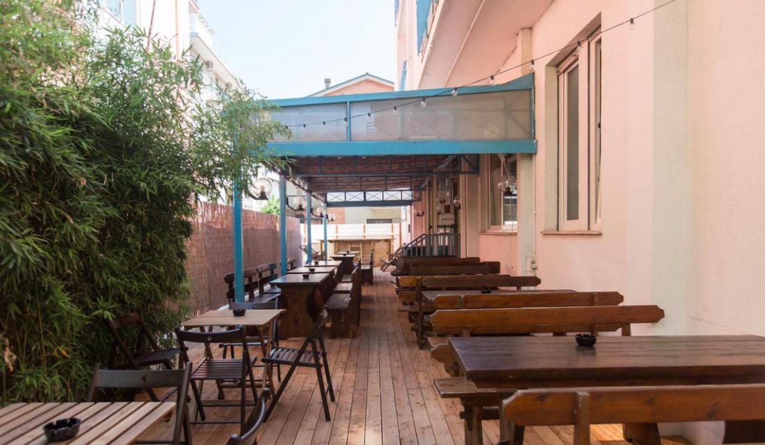 Sunflower Beach Backpacker Hostel & Bar Rimini Exterior foto